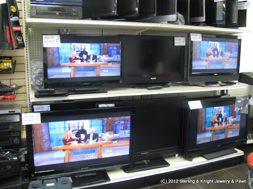 Pawn Shop «Sterling & Knight Jewelry & Pawn», reviews and photos, 109 E St Charles Rd, Villa Park, IL 60181, USA