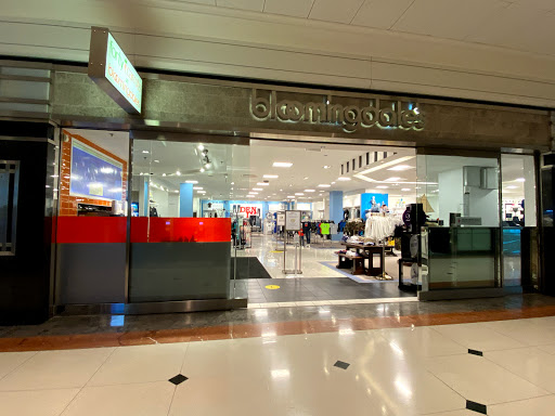 Shopping Mall «900 North Michigan Shops», reviews and photos, 900 N Michigan Ave, Chicago, IL 60611, USA