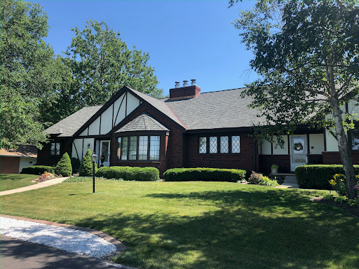 Roofing Contractor «Roofs By Rodger», reviews and photos, 212 E Logan St, Longview, IL 61852, USA