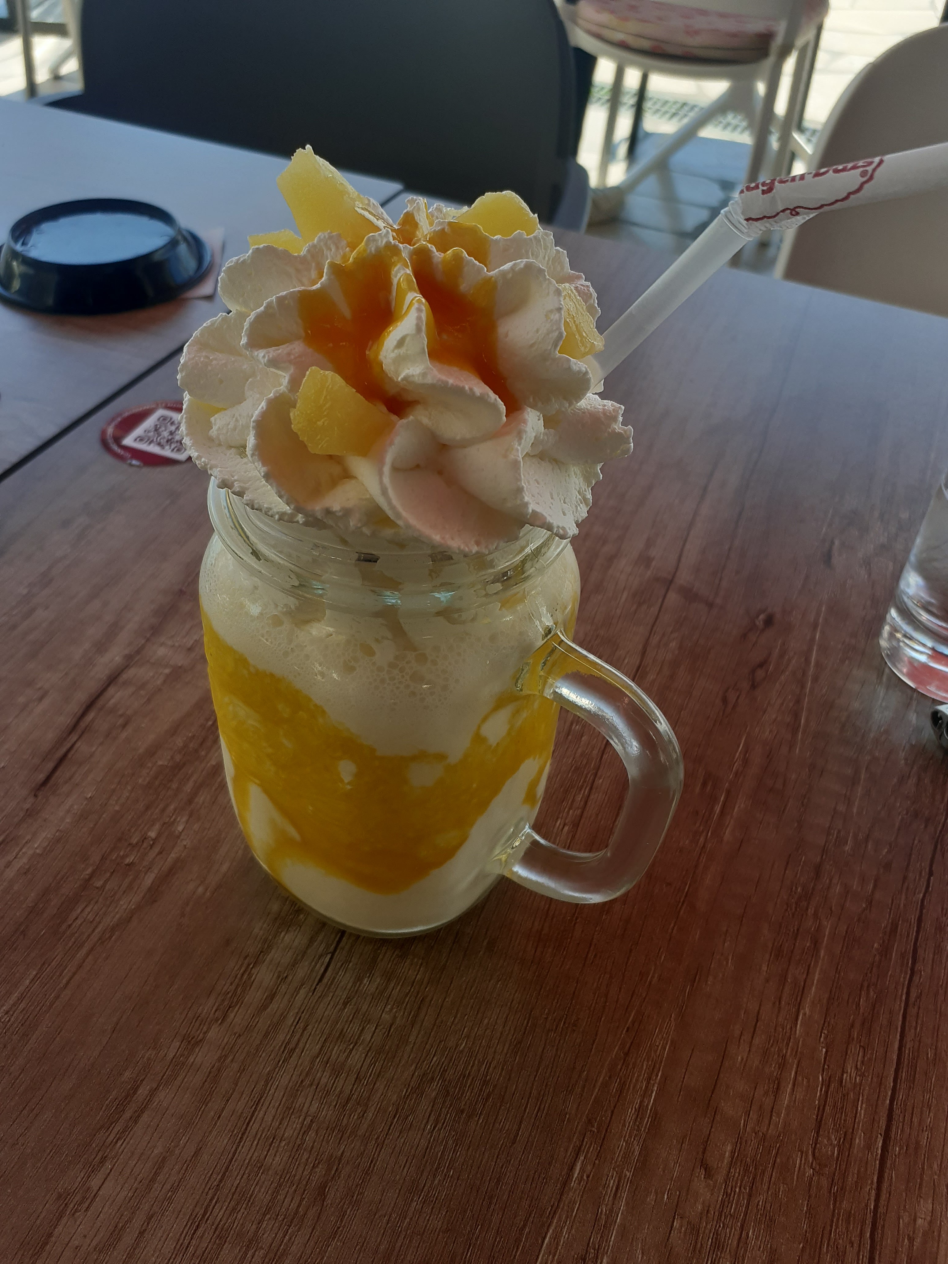Photo n° 2 de l'avis de PSYCHÉDÉLIQUE. fait le 18/05/2018 à 12:36