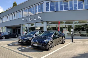 Tesla Center Karlsruhe Rintheim image