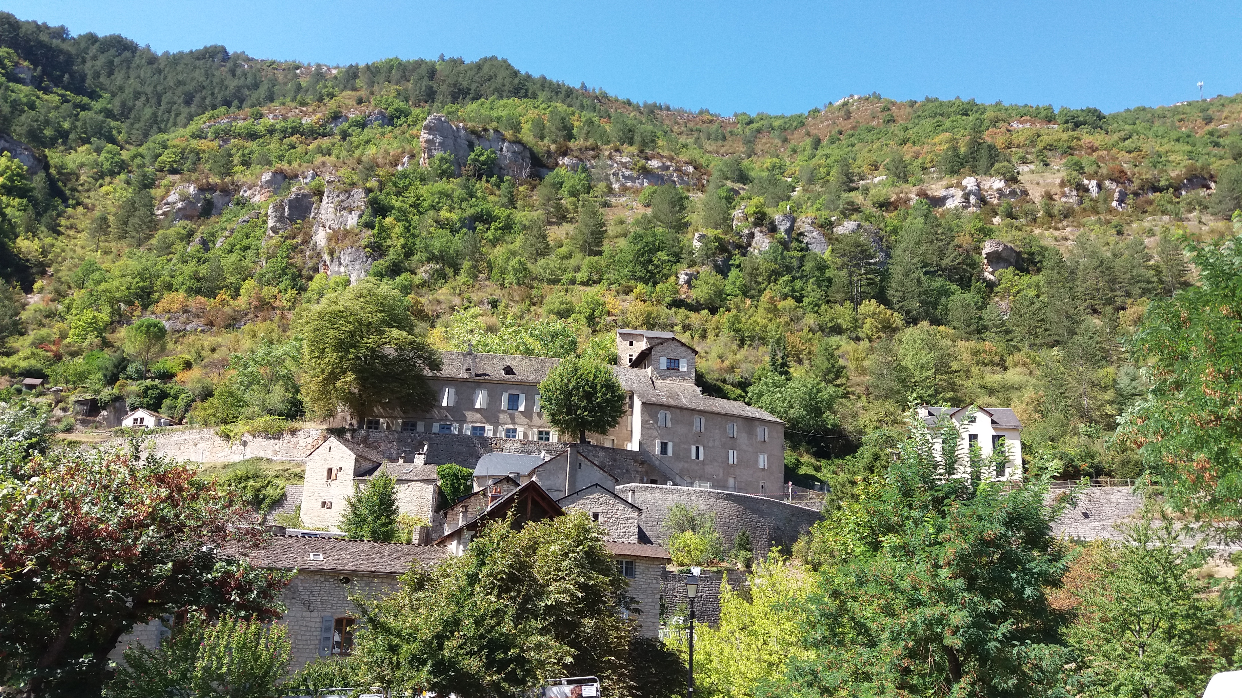Photo n° 29 de l'avis de Nicolas.e fait le 11/09/2017 à 14:35