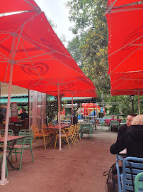 Atmosphère du Restaurant guinguette de berguerolles à Saint-Ambroix - n°4