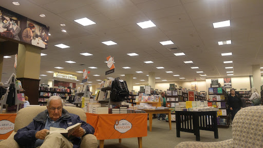 Book Store «Barnes & Noble», reviews and photos, 131 Colonie Center #355, Albany, NY 12205, USA