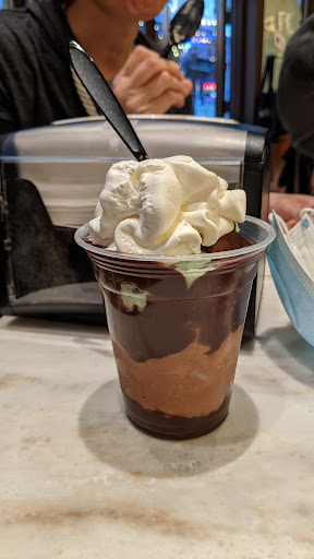 Chocolate Shop «Ghirardelli Ice Cream and Chocolate Shop», reviews and photos, 3545 S Las Vegas Blvd, Las Vegas, NV 89109, USA