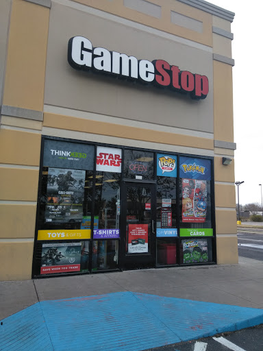 GameStop, 2221 W Lincoln St, Harlingen, TX 78552, USA, 