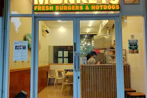 Five Monkeys Burger - Kedoya Selatan image
