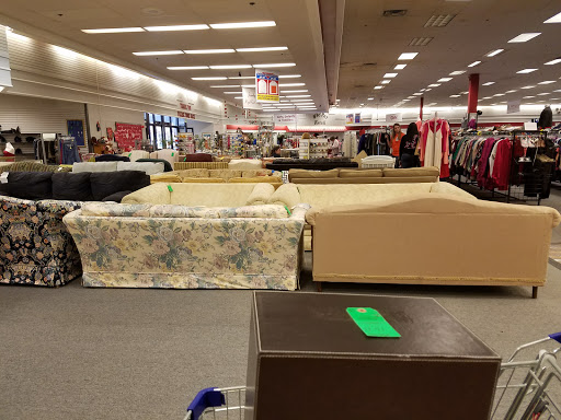 Second Hand Store «Lovelady Thrift Store», reviews and photos, 2402 Old Springville Rd, Center Point, AL 35215, USA