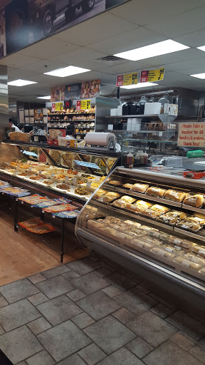 Grocery Store «Super Foodtown of Cedar Grove», reviews and photos, 597 Pompton Ave, Cedar Grove, NJ 07009, USA