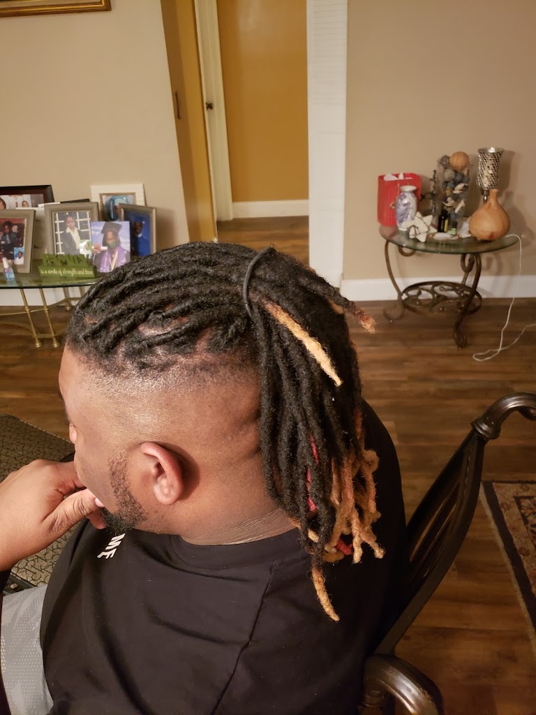 Glad Hair Unisex Salon & Barber 33161
