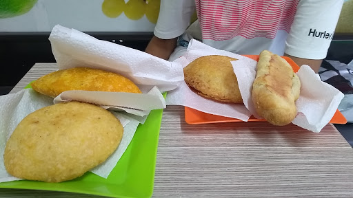 Jugos Malteadas y Comida Rápida