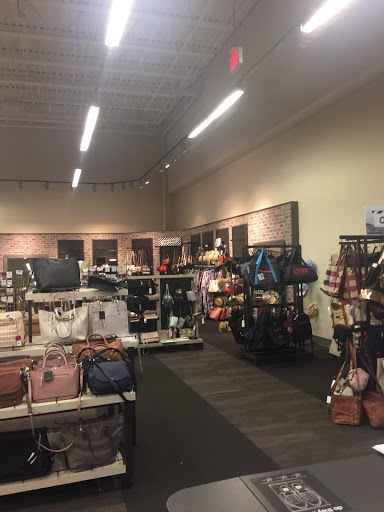 Shoe Store «DSW Designer Shoe Warehouse», reviews and photos, 720 Jefferson Rd, Rochester, NY 14623, USA