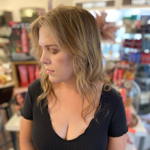 Hair Salon «Aveda Hair Salon-Solaris», reviews and photos, 922 N Burkhardt Rd #103, Evansville, IN 47715, USA