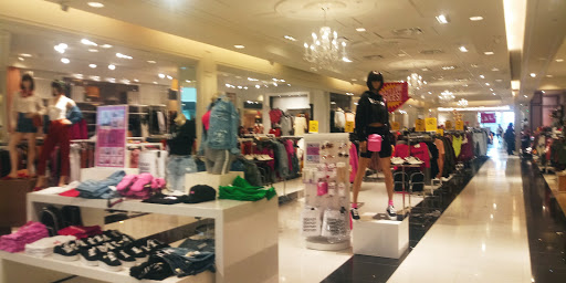 Shopping Mall «Natick Mall», reviews and photos, 1245 Worcester St, Natick, MA 01760, USA