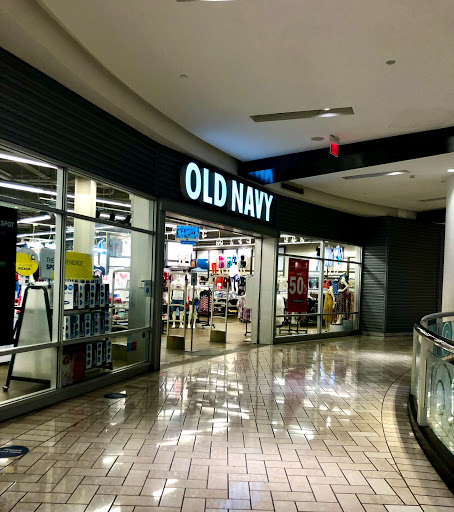 Clothing Store «Old Navy», reviews and photos, 1961 Chain Bridge Rd, McLean, VA 22102, USA