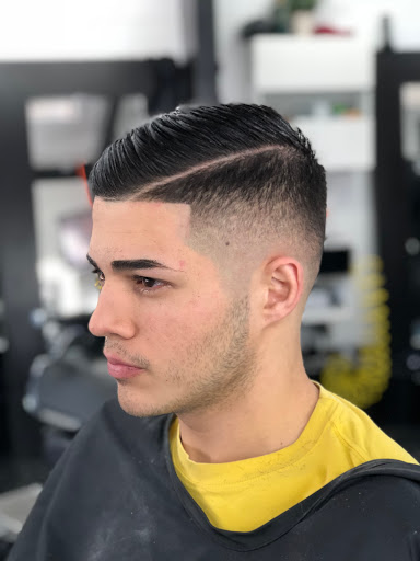 Barber Shop «1 Touch Barbershop», reviews and photos, 439 W Gaines St, Tallahassee, FL 32301, USA