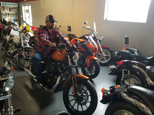 Motorcycle Dealer «Motorcycle Maxx», reviews and photos, 5838 Columbus Pike, Lewis Center, OH 43035, USA