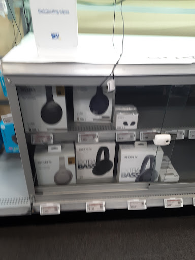 Electronics Store «Best Buy», reviews and photos, 655 W Herndon Ave, Clovis, CA 93612, USA