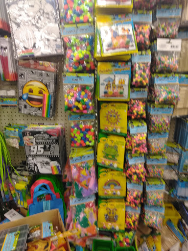 Dollar Store «Dollar Tree», reviews and photos, 5686 S Redwood Rd, Taylorsville, UT 84123, USA