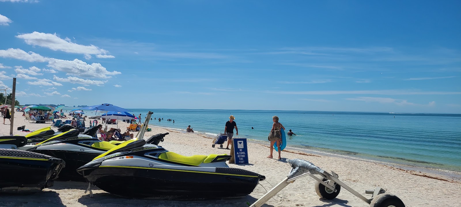 Fotografie cu Bonita beach - locul popular printre cunoscătorii de relaxare