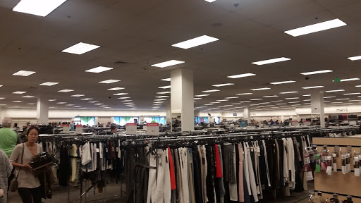 Department Store «Nordstrom Rack Rookwood Pavilion», reviews and photos, 2692 Madison Rd, Cincinnati, OH 45208, USA