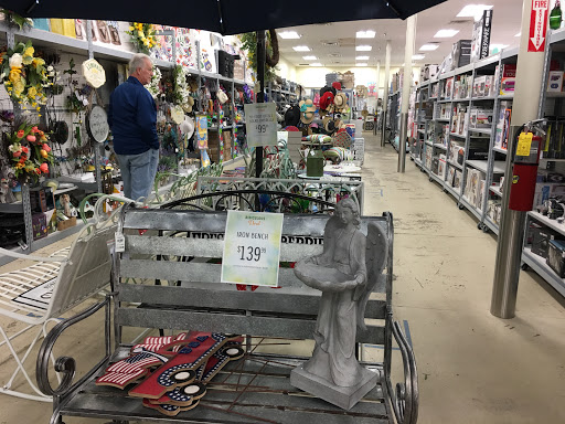 Home Goods Store «Tuesday Morning», reviews and photos, 9240 Westport Rd, Louisville, KY 40242, USA