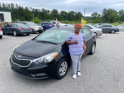 Used Car Dealer «Lavish Auto Sales», reviews and photos, 4526 Old Wake Forest Rd, Raleigh, NC 27609, USA