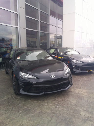 Toyota Dealer «Aubrey Alexander Toyota», reviews and photos, 1324 N Susquehanna Trail, Selinsgrove, PA 17870, USA