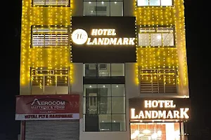 HOTEL LANDMARK image