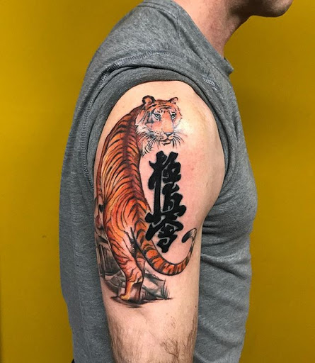 Tattoo Shop «Thistle and Pearl Tattoo», reviews and photos, 107 Merrimon Ave #310, Asheville, NC 28801, USA