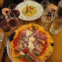 Plats et boissons du Pizzeria Vittoria à Paris - n°2