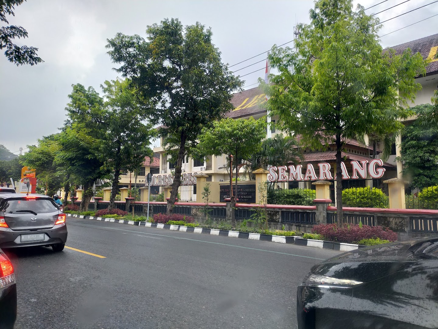 Gambar Polrestabes Semarang