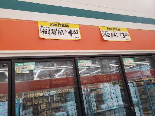 Supermarket «WinCo Foods», reviews and photos, 4488 W Shaw Ave, Fresno, CA 93722, USA