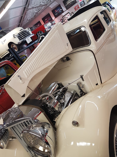 Used Car Dealer «American Classic Cars», reviews and photos, 2282 Arrow Hwy, La Verne, CA 91750, USA