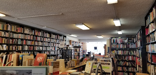 Book Store «Gatsby Books», reviews and photos, 5535 E Spring St, Long Beach, CA 90808, USA