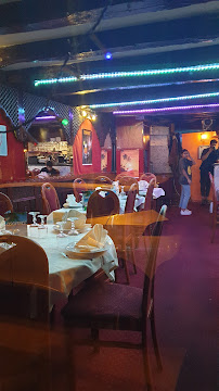 Atmosphère du Restaurant AUX DELICES DU KASHMIR à Pontoise - n°2