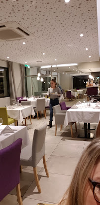 Atmosphère du Restaurant français Restaurant Au Jardin de la Clue à Marseille - n°8