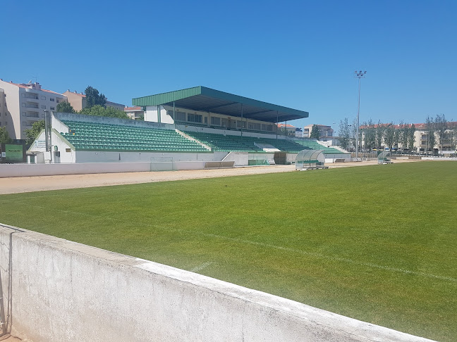 Avaliações doSporting Clube Lourinhanense em Lourinhã - Campo de futebol