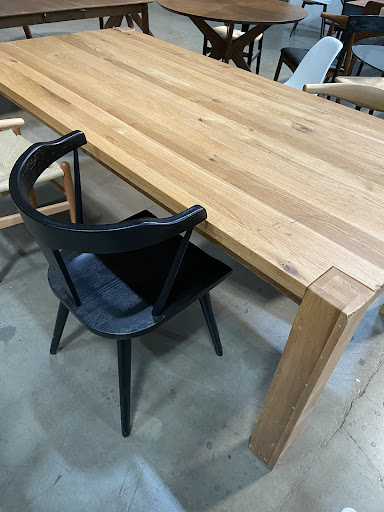 Poly & Bark Outlet Store image