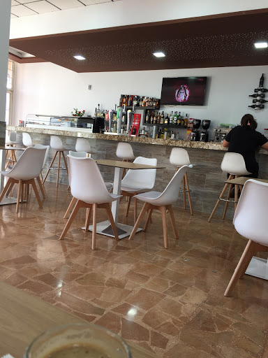 Bar restaurante DElias - Carrer Gutiérrez de Cárdenas, 2, 03330 Crevillent, Alicante, España