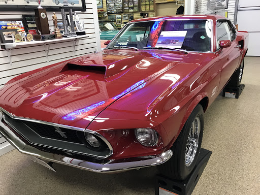 Used Car Dealer «Midwest Auto Collection», reviews and photos, 3825 Commerce Dr, St Charles, IL 60174, USA