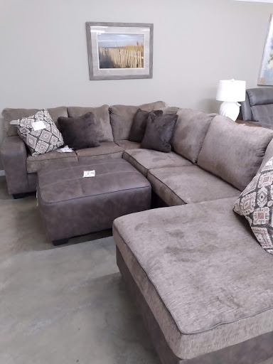 Furniture Store «Akins Furniture (Dogtown)», reviews and photos, 3450 Co Rd 81, Fort Payne, AL 35967, USA