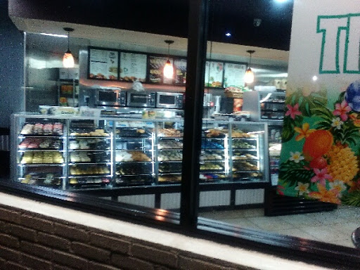 Donut Shop «Yum Yum Donuts», reviews and photos, 9886 Central Ave, Montclair, CA 91763, USA