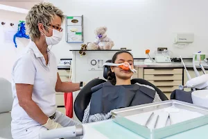 Praxis für Zahnheilkunde Dr. Ralph Schaller | Zahnarzt Düsseldorf image