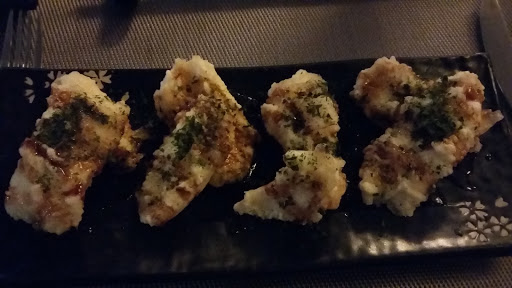 Restaurante Japonés - KAKURE SUSHI BAR