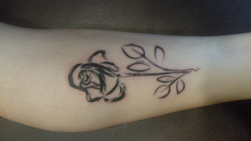 Explore us flag tattoo ideas, creative tattoo ideas in Bridgeport, available at Pike Street Studios Tattoo and Body Piercing