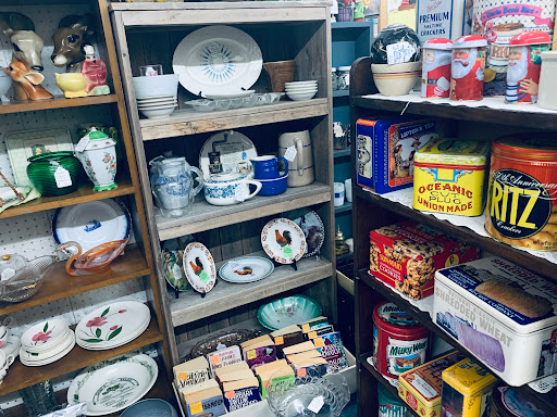 Antique Store «Treasures At Century Plaza», reviews and photos, 3702 Century Dr, Fort Smith, AR 72903, USA