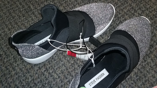 Clothing Store «Burlington Coat Factory», reviews and photos, 10202 E Washington St #700, Indianapolis, IN 46229, USA