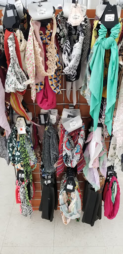 Discount Store «Discount Fashion Warehouse Kettering», reviews and photos, 2836 Wilmington Pike, Kettering, OH 45419, USA