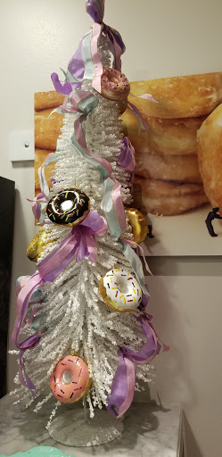 Donut Shop «River Oaks Donuts», reviews and photos, 3601 Westheimer Rd, Houston, TX 77027, USA